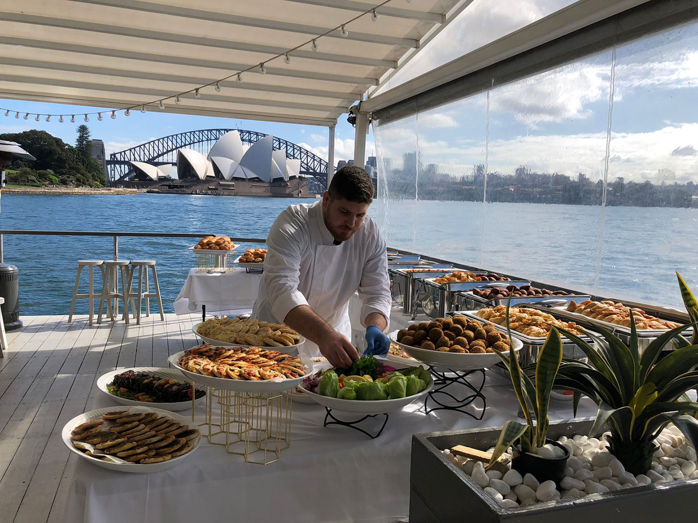 catering-events-sydney-alaseel-cruise